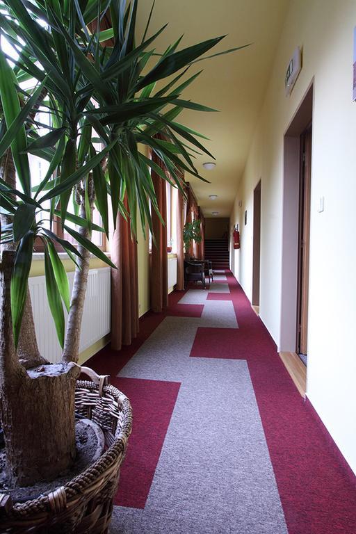Hotel Satyam ブルノ エクステリア 写真
